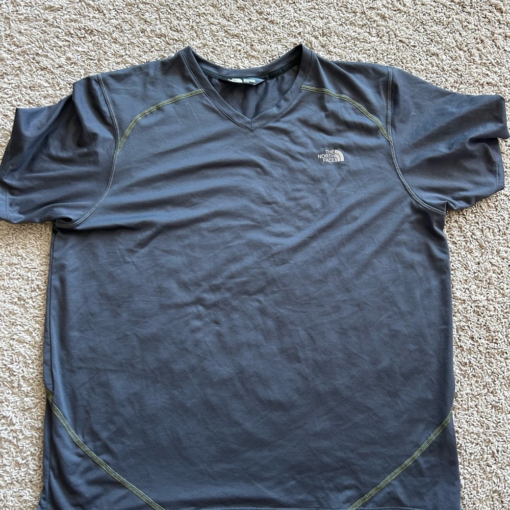 The v neck North Face Men's Gray T-Shirt